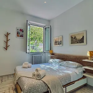  Apartment Caracalla With Garden